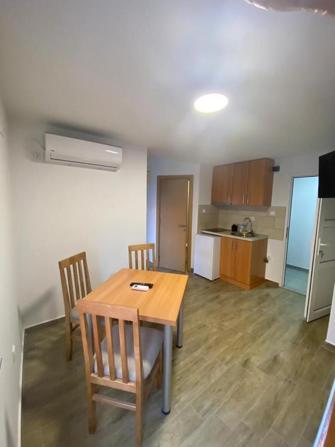 Vila Lena Apartment Bela Crkva  Luaran gambar