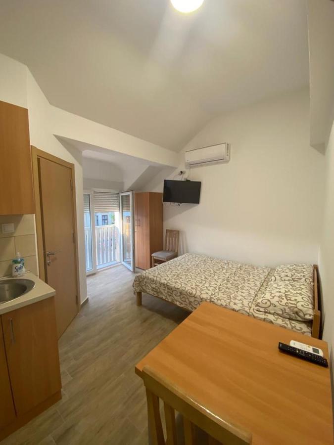 Vila Lena Apartment Bela Crkva  Luaran gambar